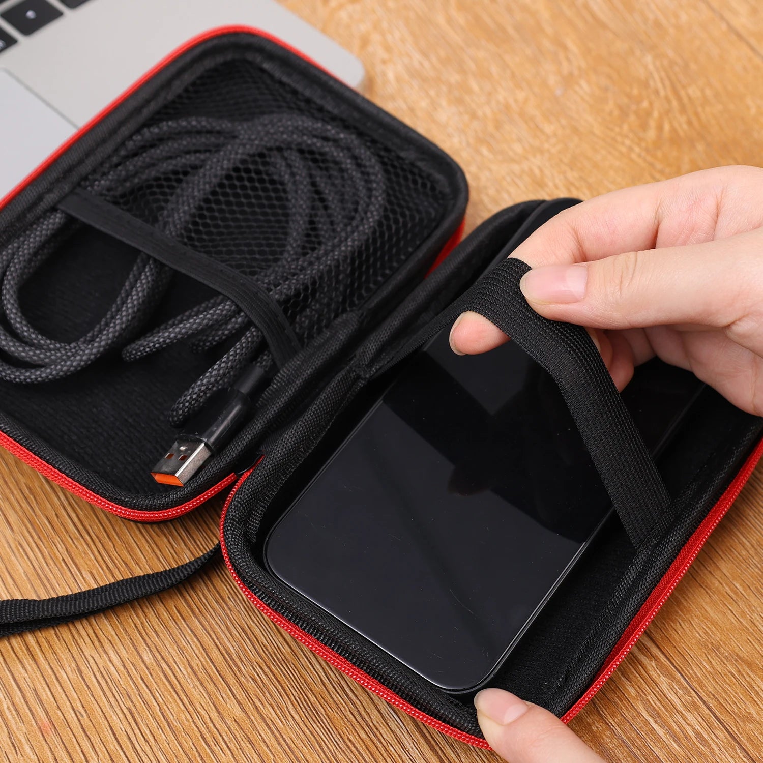 Kit 4 em 1: Capa + Película de Vidro para Console de Jogos R36S, Bolsa de Transporte com Cordão, Protetor de Tela e Película de Vidro Temperado para R36S